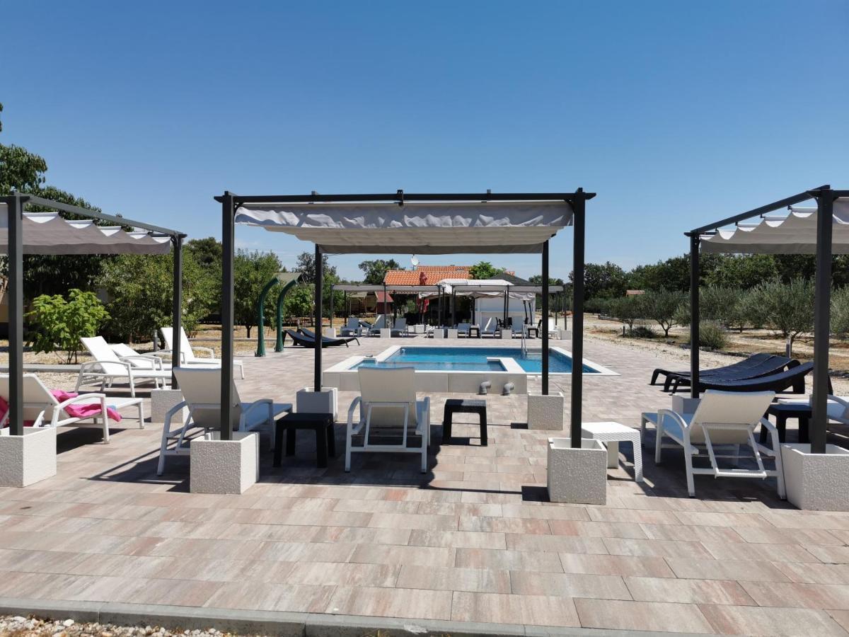 Grande Glamping With Pool Hotel Biograd na Moru Kültér fotó