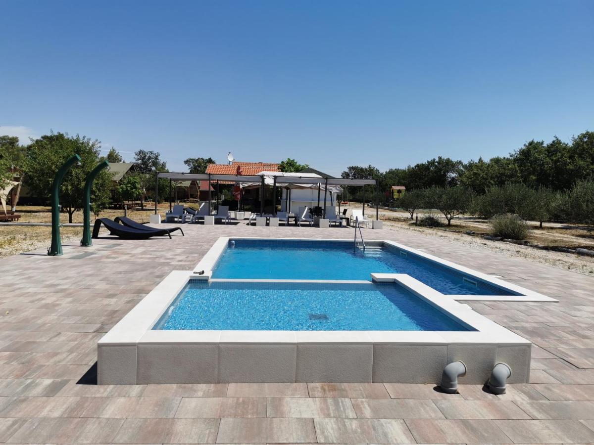 Grande Glamping With Pool Hotel Biograd na Moru Kültér fotó