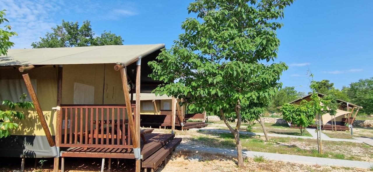 Grande Glamping With Pool Hotel Biograd na Moru Kültér fotó