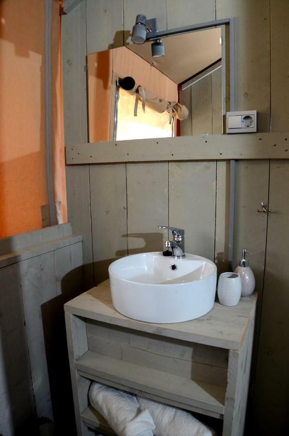 Grande Glamping With Pool Hotel Biograd na Moru Kültér fotó